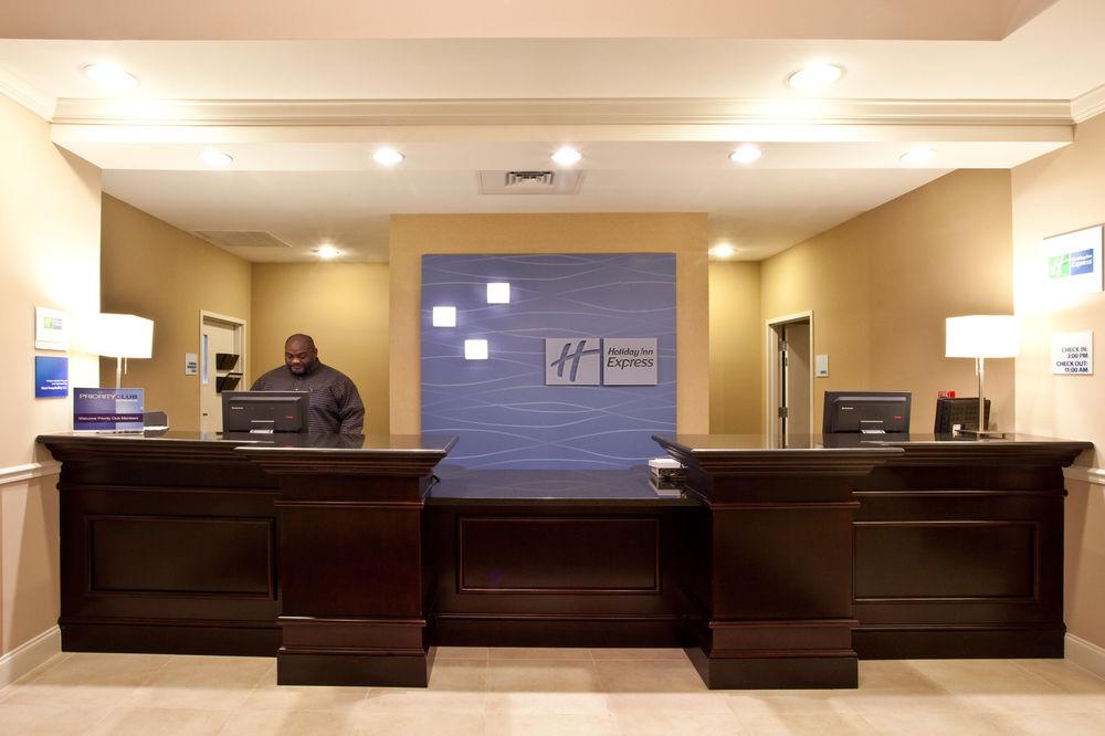 Holiday Inn Express Palatka Northwest By Ihg Bagian luar foto