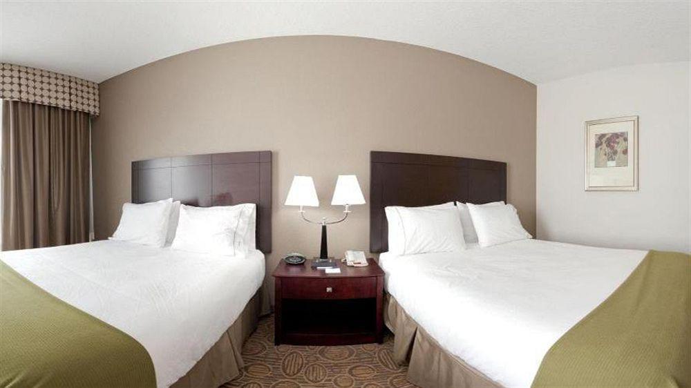 Holiday Inn Express Palatka Northwest By Ihg Bagian luar foto